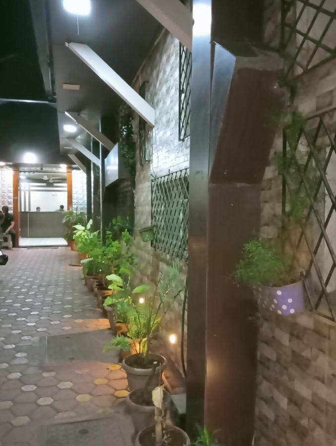 Hotel Qamar Βομβάη Εξωτερικό φωτογραφία