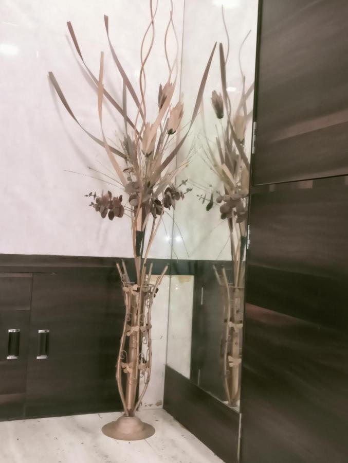 Hotel Qamar Βομβάη Εξωτερικό φωτογραφία