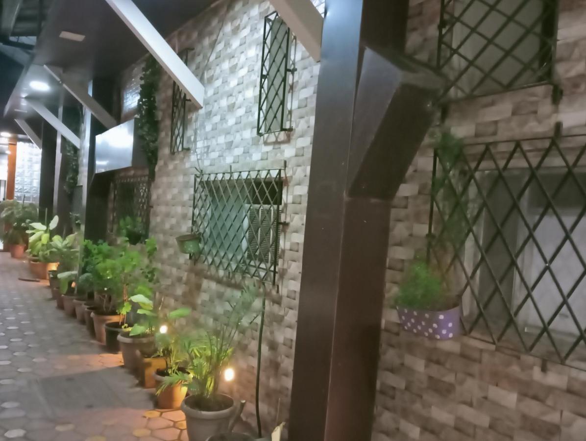 Hotel Qamar Βομβάη Εξωτερικό φωτογραφία