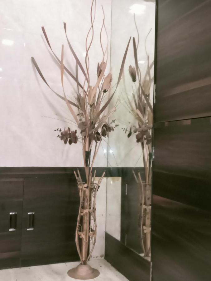 Hotel Qamar Βομβάη Εξωτερικό φωτογραφία